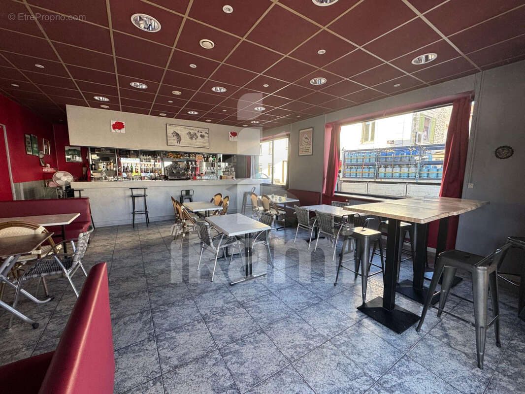 Bar/snack sarras 80 m2 - photo 2