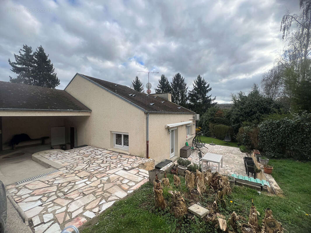 Maison à VILLENEUVE-SUR-BELLOT