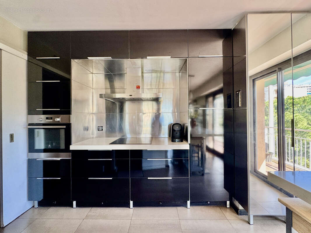 Appartement à MARSEILLE-9E