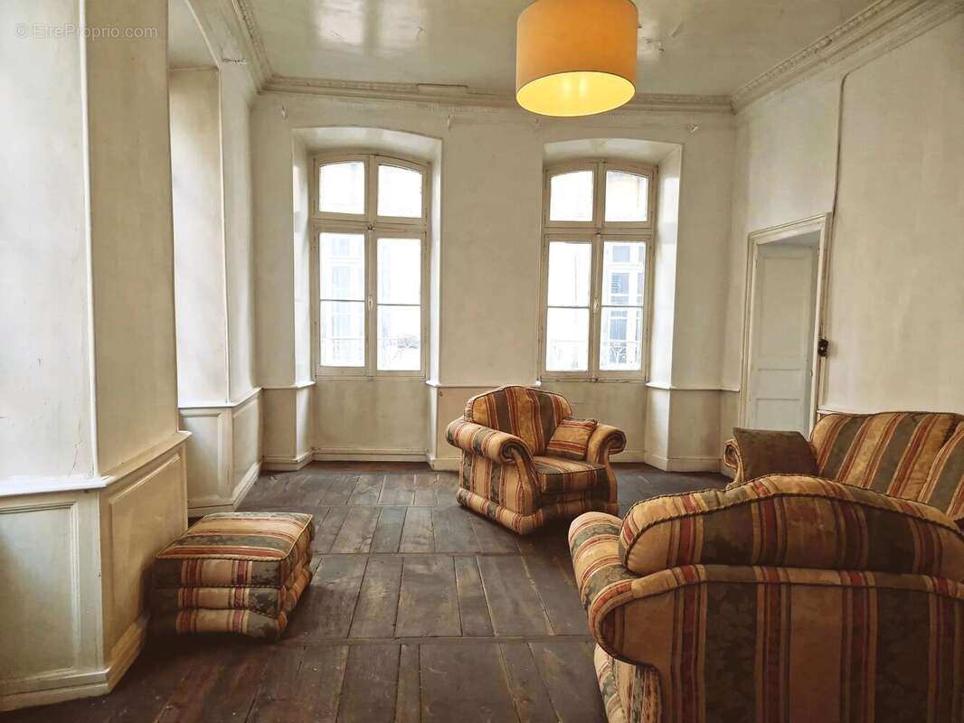 Maison à VILLEFRANCHE-DE-ROUERGUE