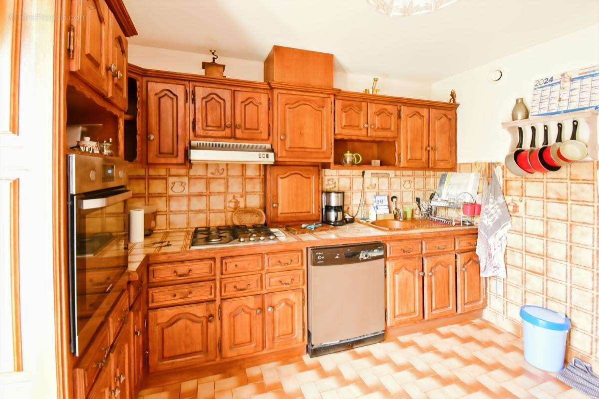 Maison à GUILHERAND-GRANGES