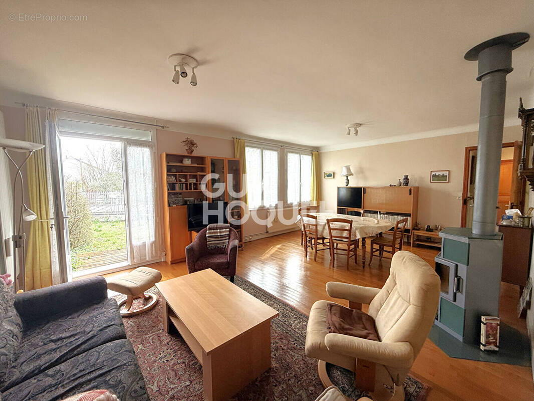 Maison à L'HAY-LES-ROSES