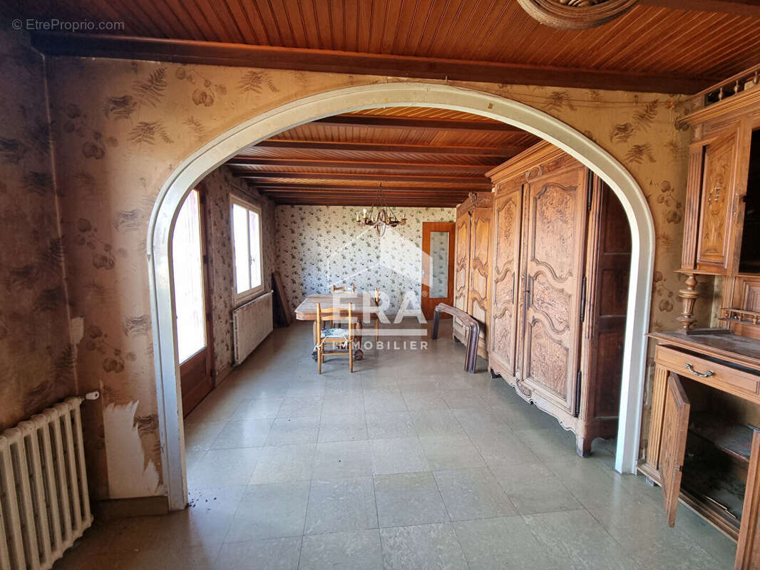 Maison à CHAZEY-SUR-AIN