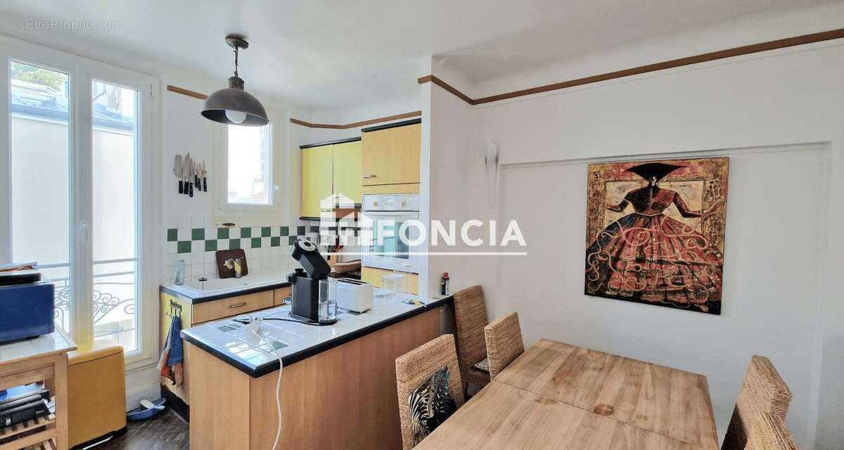 Appartement à PARIS-14E