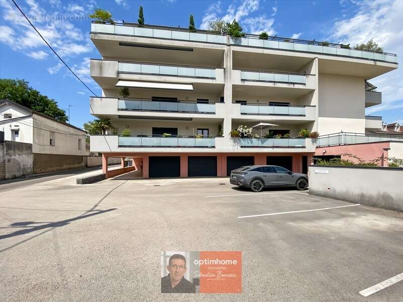DOLE CENTRE – T4 de standing avec ascenseur, balcon-terrasse et parking privatif dans résidence récente - photo 17