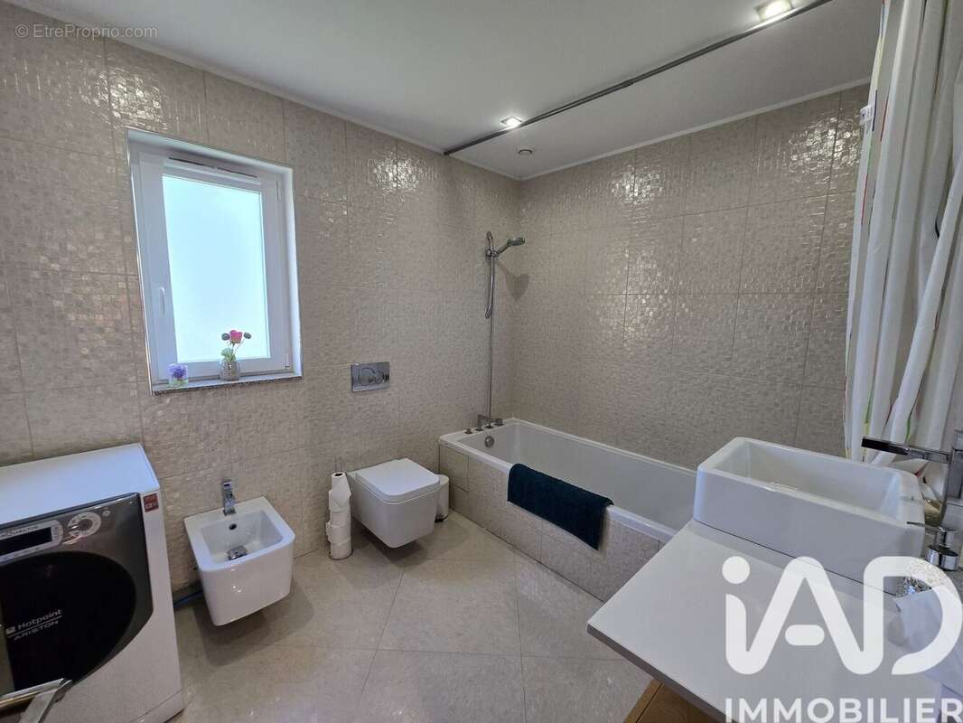 Photo 8 - Maison à ISSE