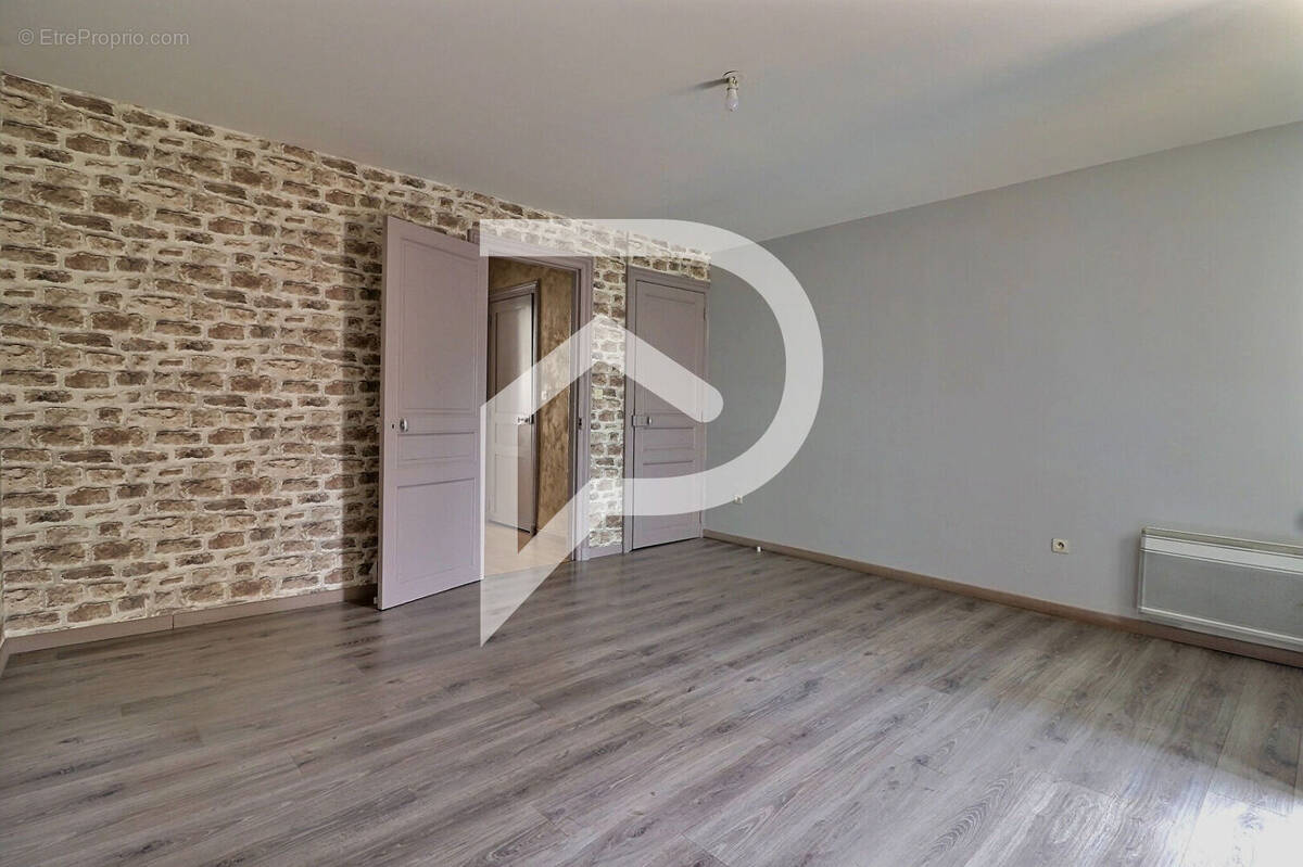 Appartement à SAINT-QUENTIN