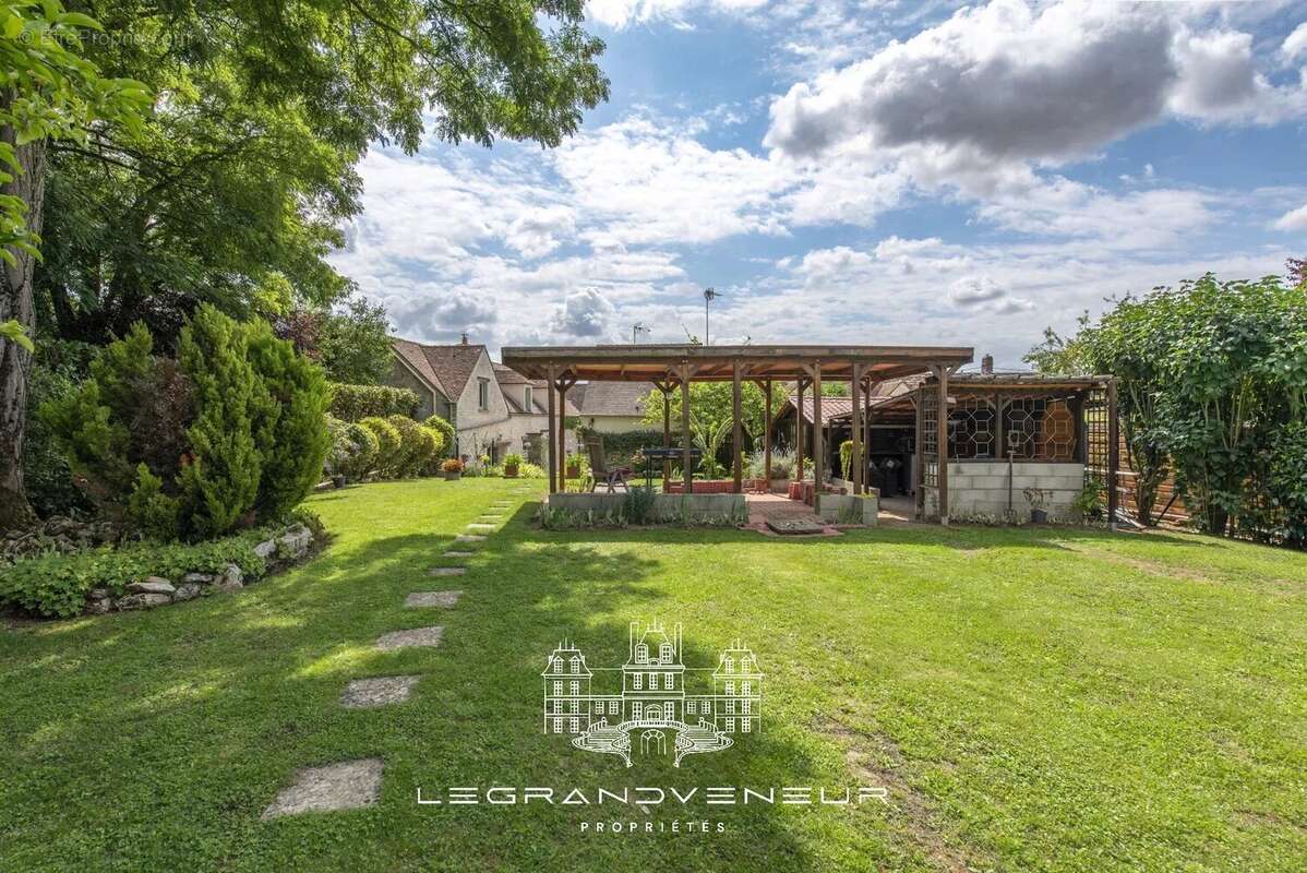 Maison à FONTAINEBLEAU
