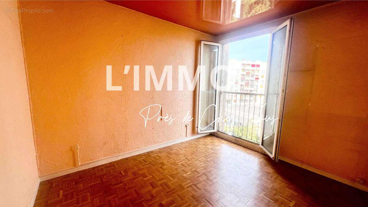 Appartement à MARSEILLE-11E