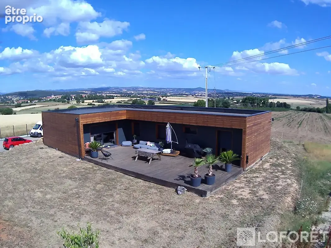 Photo Maison à Bournoncle-Saint-Pierre au prix de 350 000€