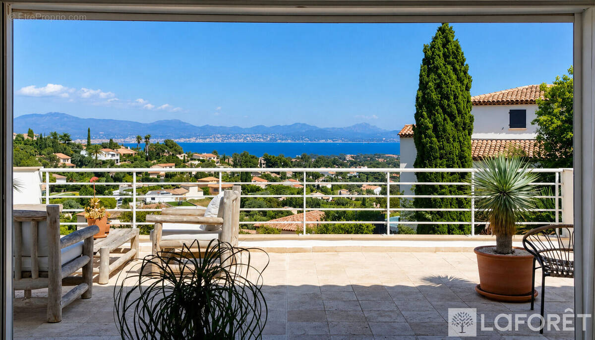Maison à FREJUS