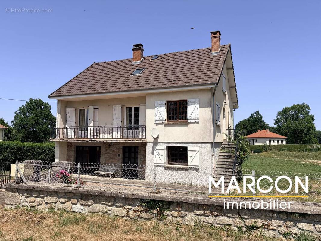 Maison à MERINCHAL