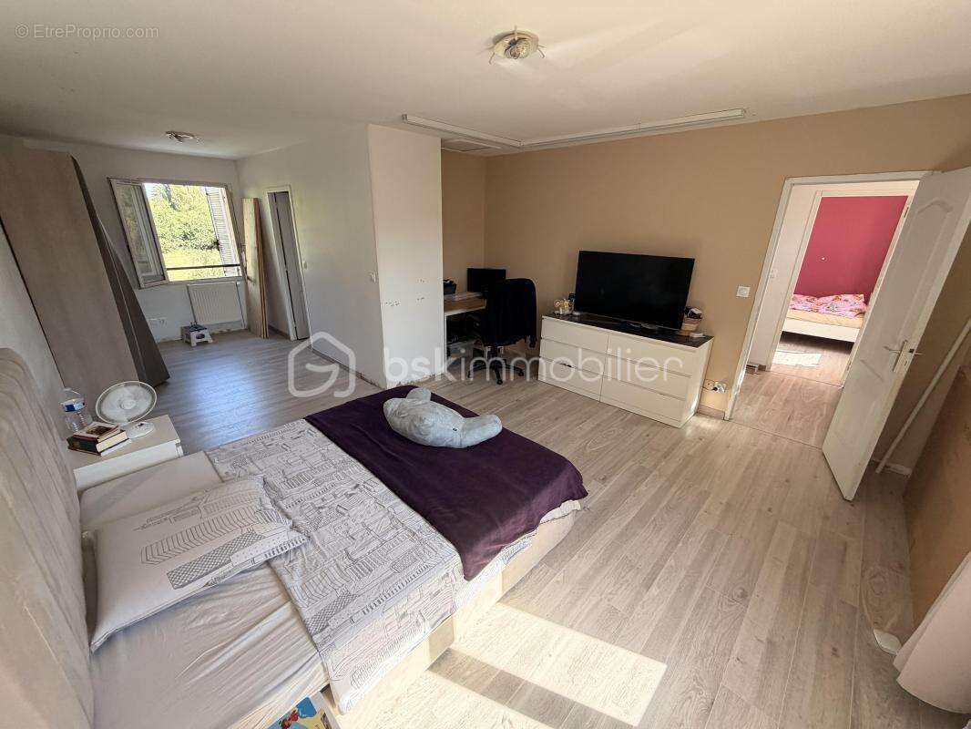 Maison familiale 155 m² avec Véranda, 4 chambres et grand terrain — Villemaréchal (77710) - photo 10