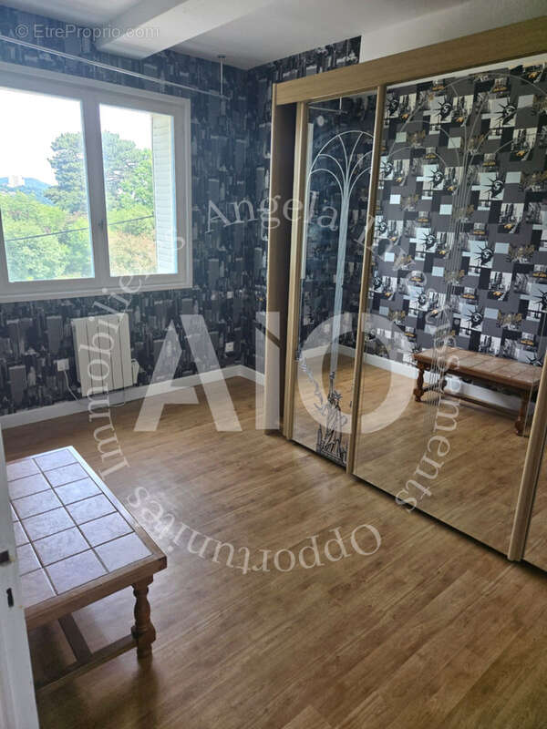 Appartement à LYON-9E