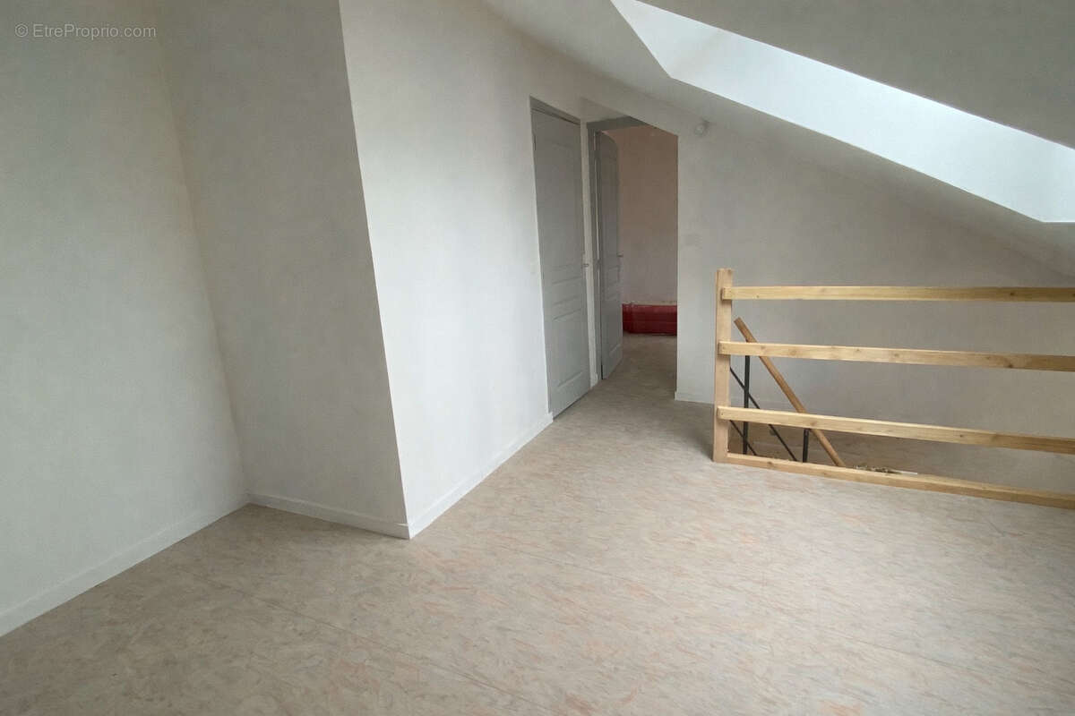 Maison à MONTEREAU-FAULT-YONNE