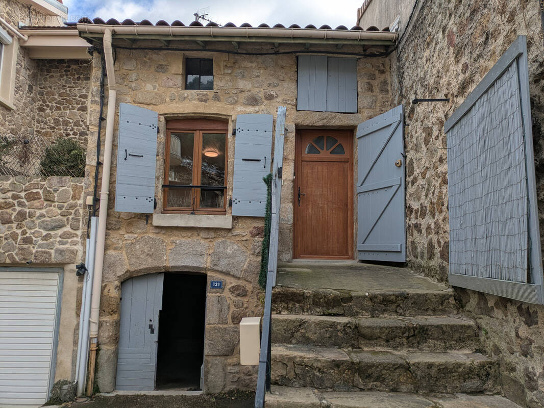 Maison à DAVEZIEUX