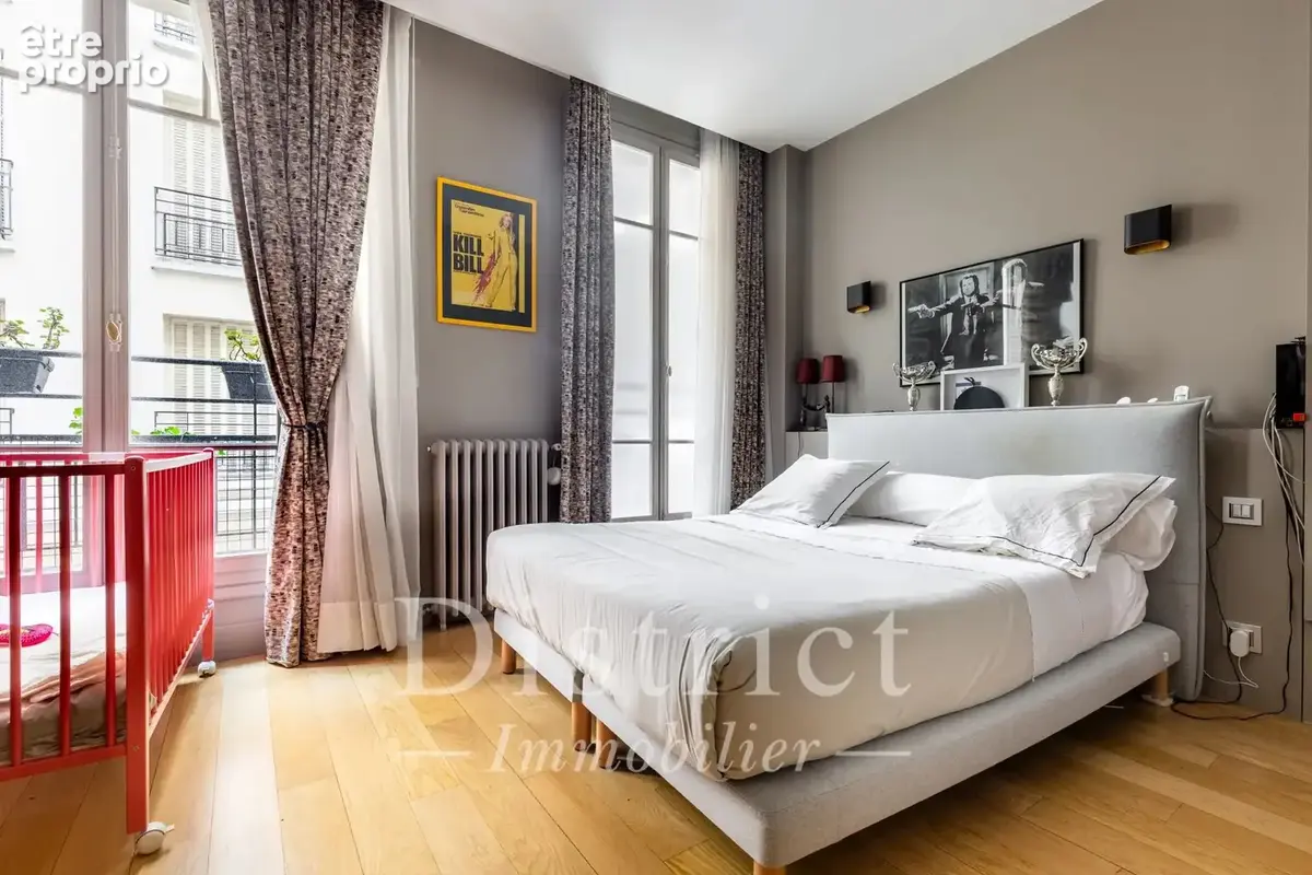 Triangle d'Or - Place François 1er/Montaigne. Un appartement d'exception de 284,14m² en excellent état, plein Sud et avec de trè - photo 8