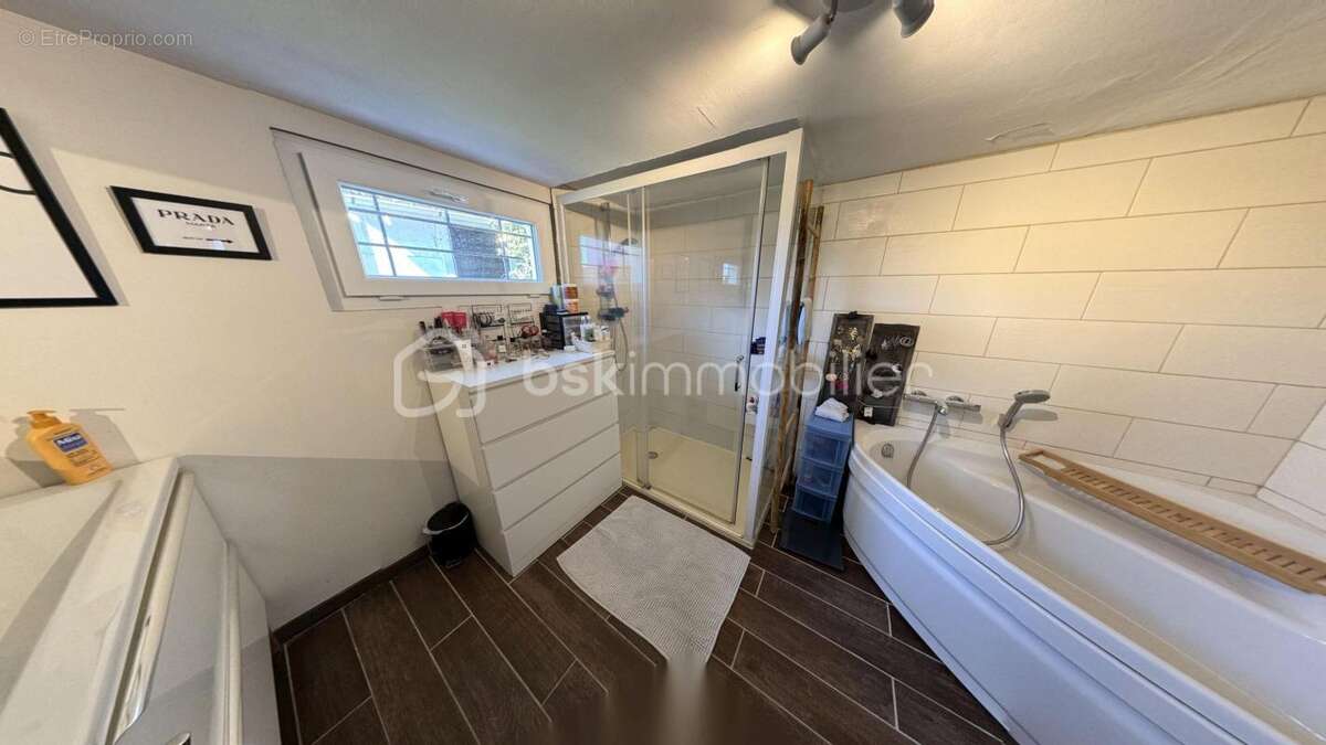 Maison à CORQUILLEROY