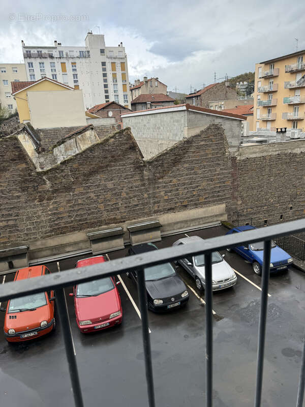 Appartement à SAINT-ETIENNE