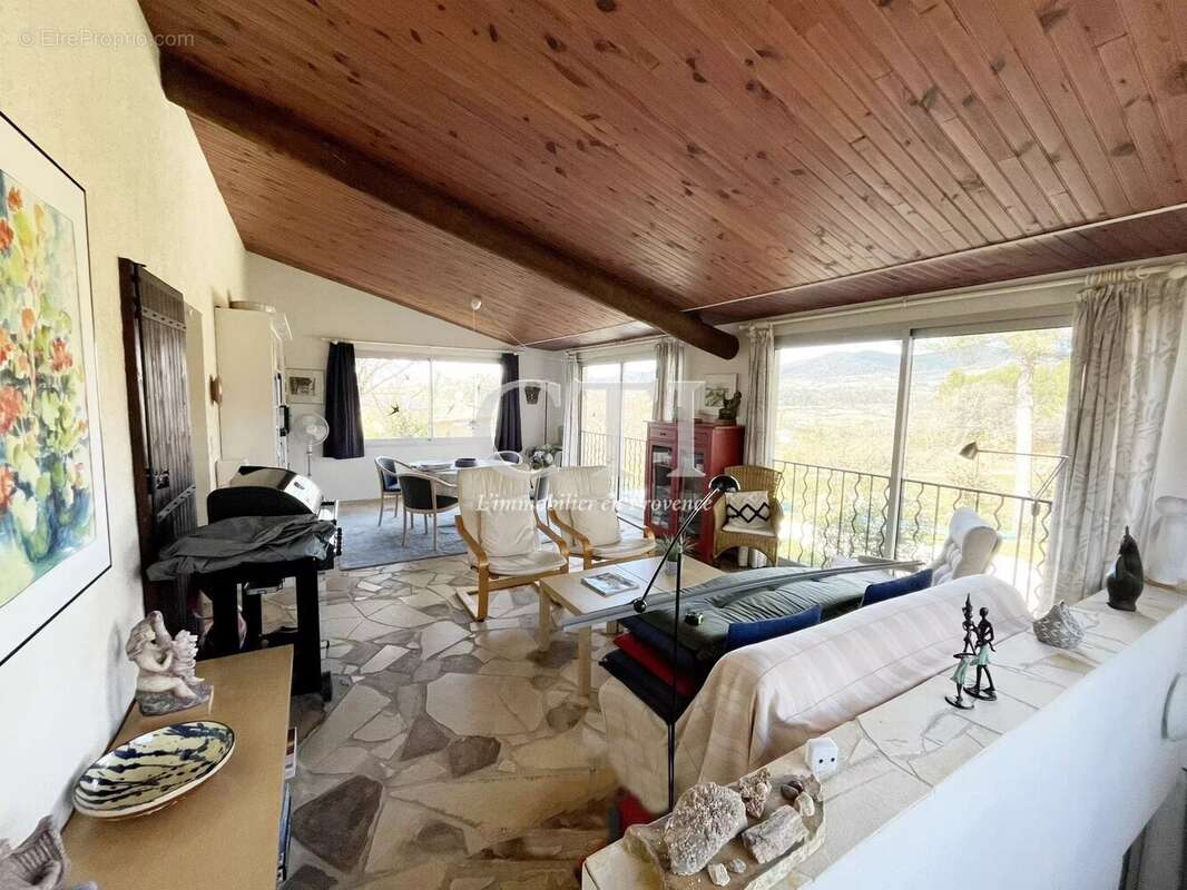 Maison à VAISON-LA-ROMAINE