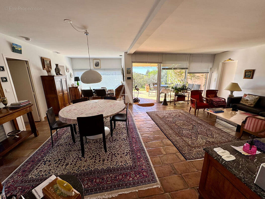 Maison à NIMES
