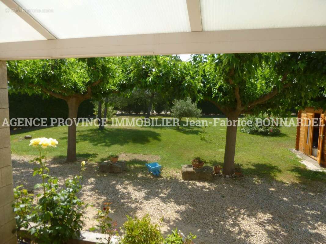 Maison à SAINTE-CECILE-LES-VIGNES