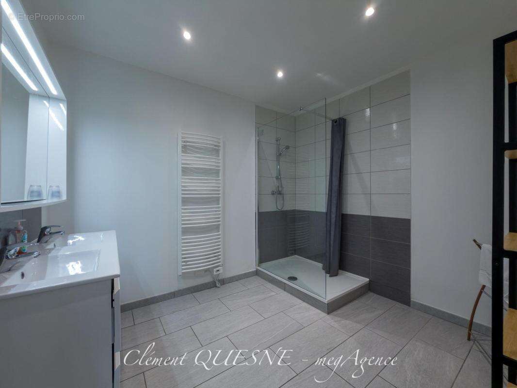 Vue mer panoramique / 4 chambres / sans travaux - photo 18