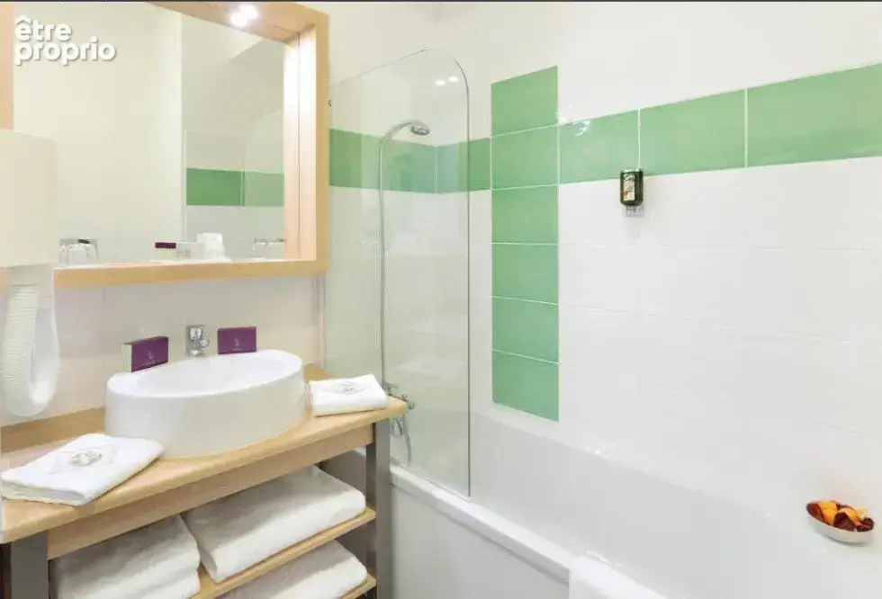 INVESTISSEMENT LOCATIF  MONTPELLIER  Résidence de tourisme Appart'City Confort Montpellier Millénaire  6.88 % de rentabilité - photo 5