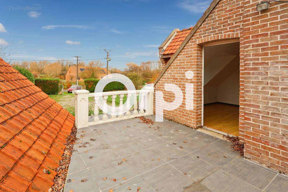 Maison à BUYSSCHEURE