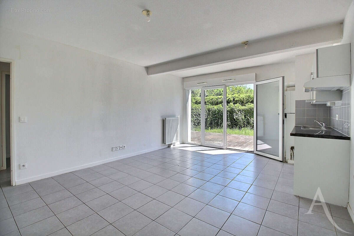 Appartement à VILLENAVE-D'ORNON
