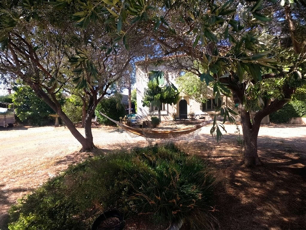 Bienvenu a argeliers : maison de caractere de 175 m² - photo 8