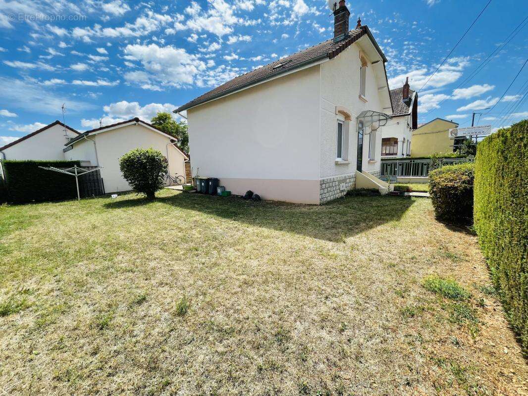 Appartement à CHENOVE