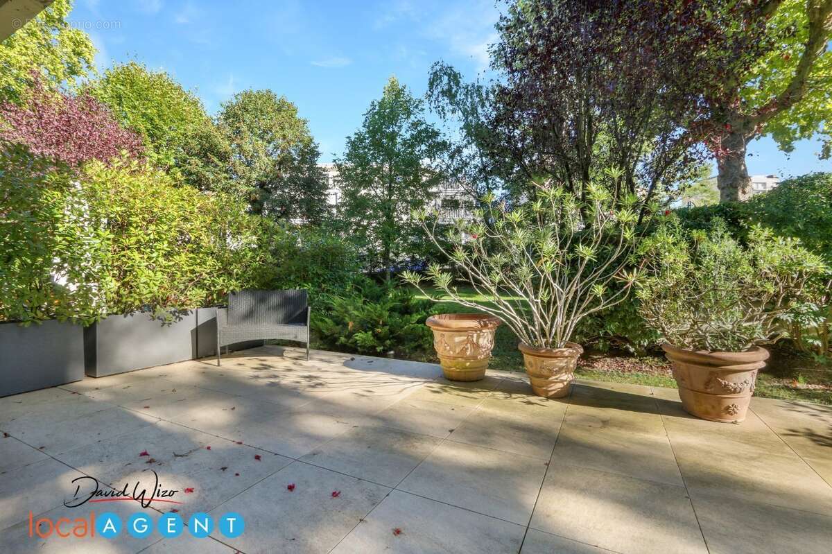 Appartement à LE PLESSIS-ROBINSON