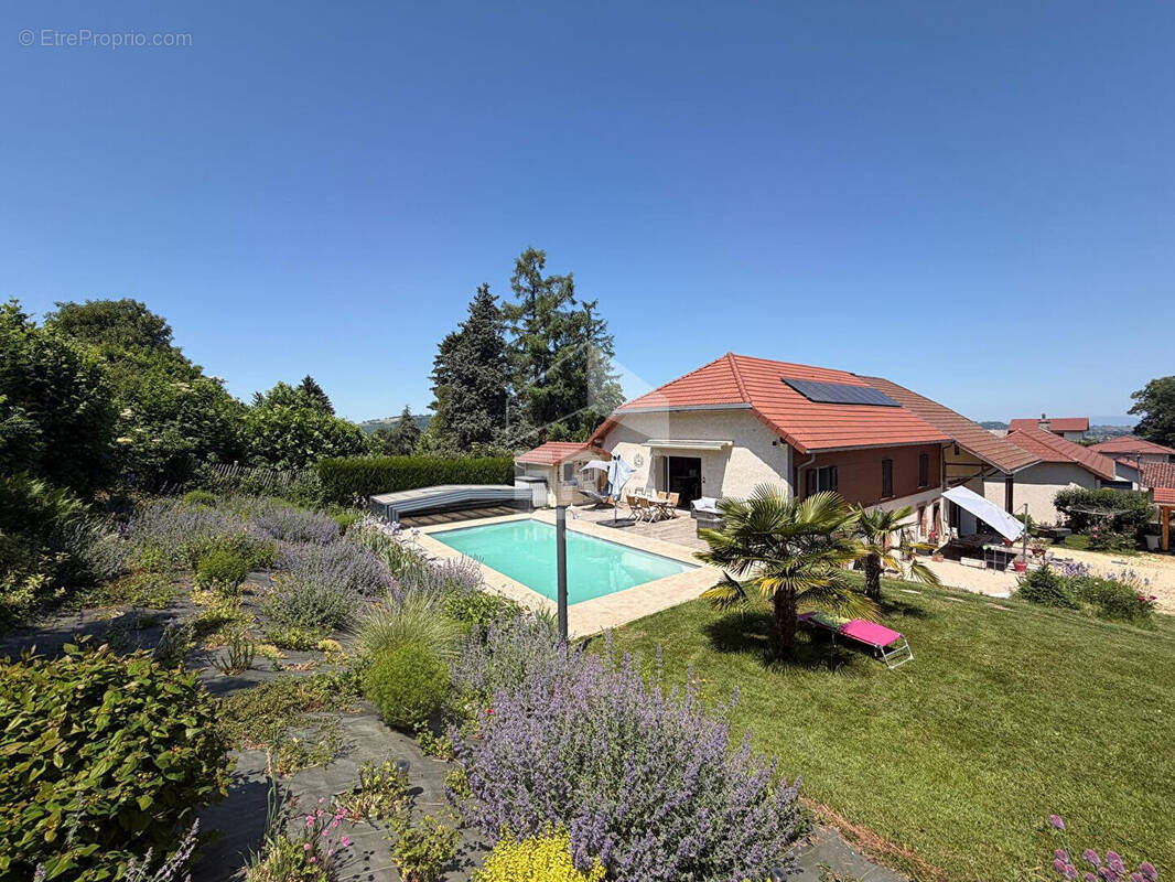 Maison à CHARAVINES