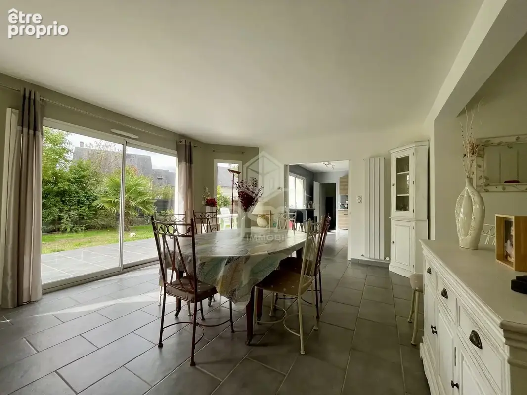 Maison 7 pièces 156 m² à vendre à Montbazon (37250) - photo 3