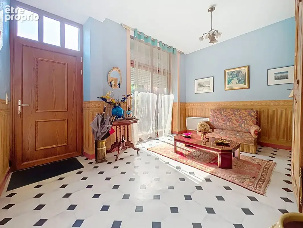 Maison en pierre 7 pièces à vendre - Saint-Aubin-d'Aubigné centre - photo 8