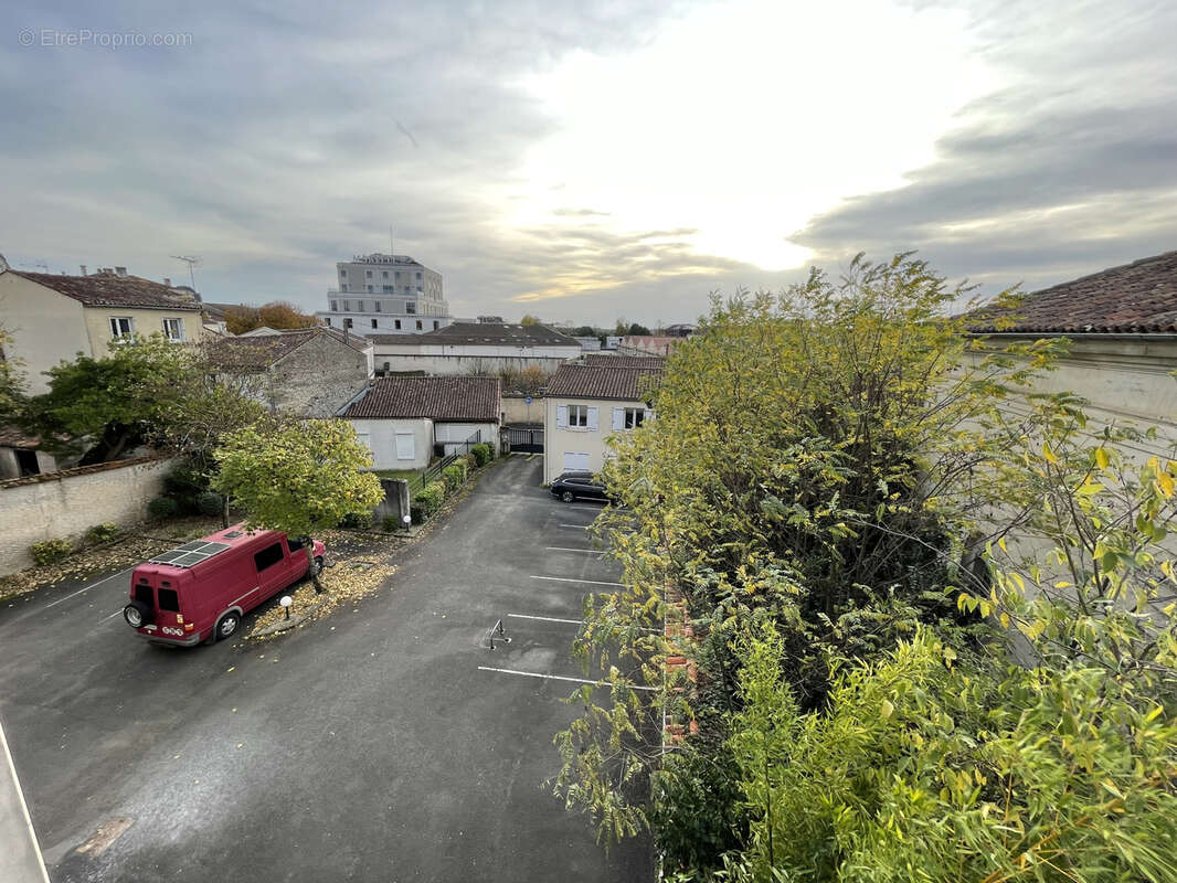 Appartement à COGNAC