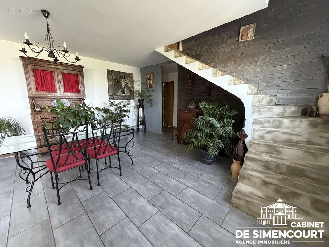 Maison à BELLEUSE