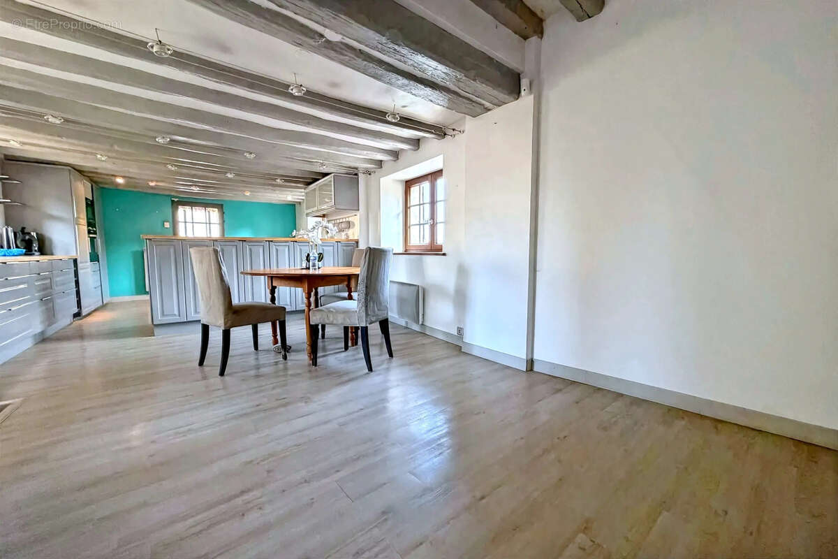 Maison à VILLIERS-SUR-MORIN