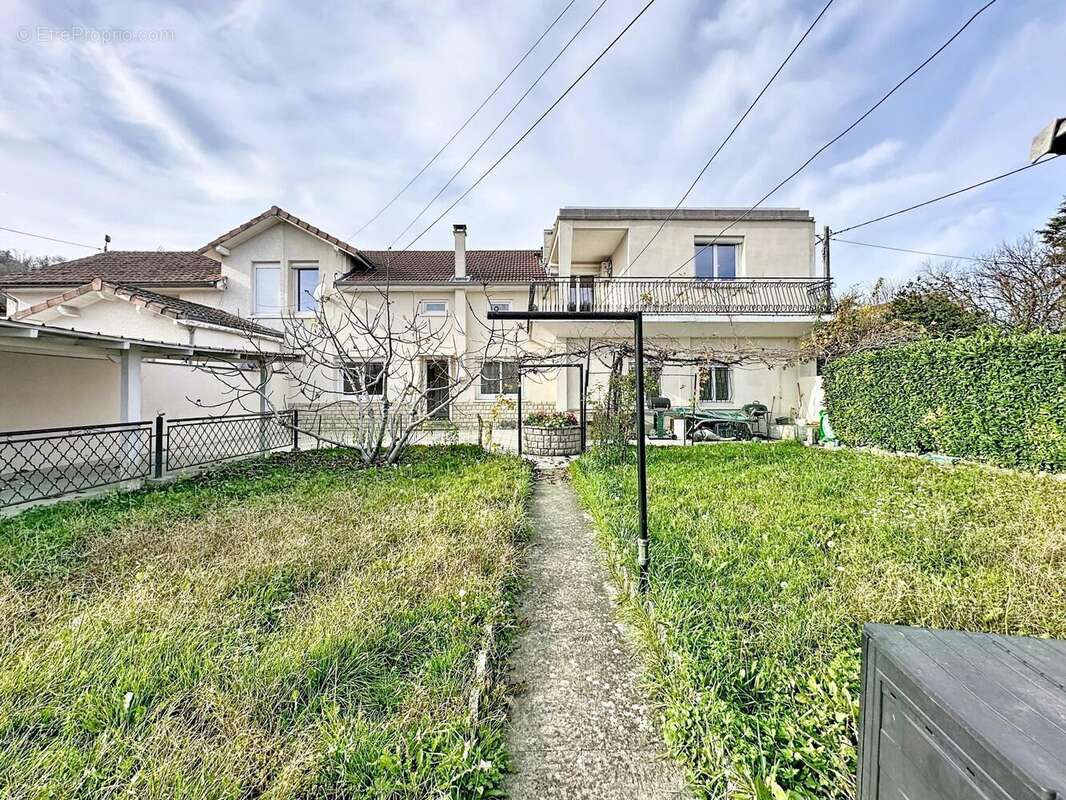 Photo 2 - Maison à BOURGOIN-JALLIEU