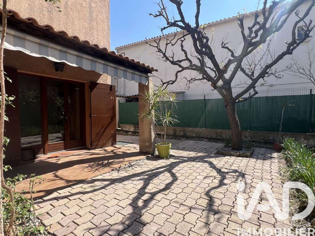 Photo 2 - Maison à MARSEILLE-10E