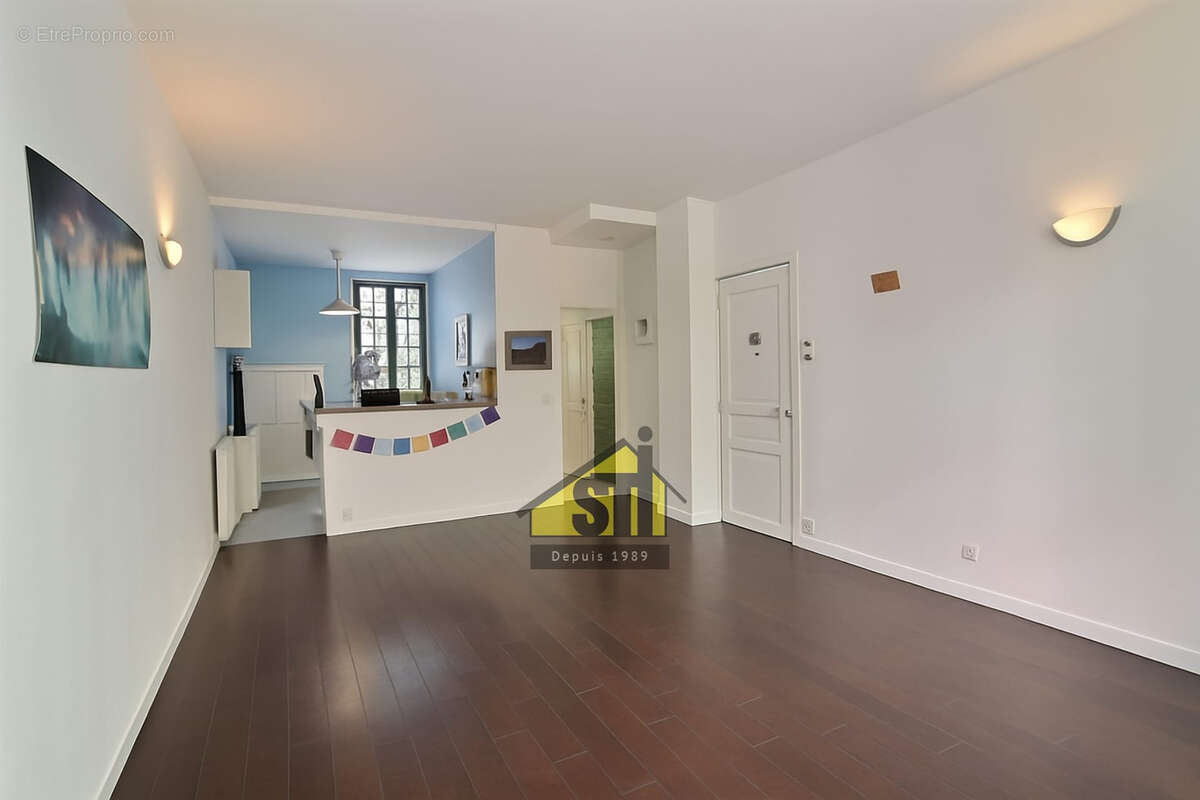 Appartement à PARIS-14E