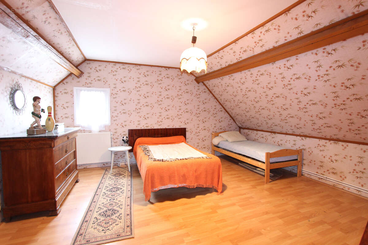 Maison à COULANGES-LES-NEVERS