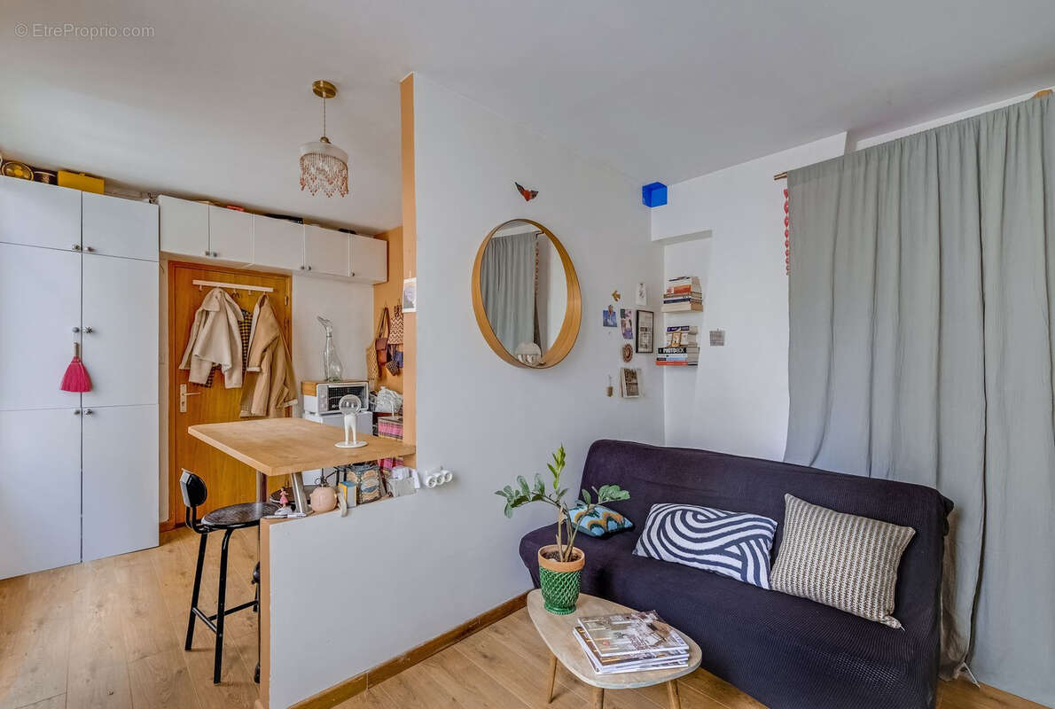 Appartement à PARIS-11E