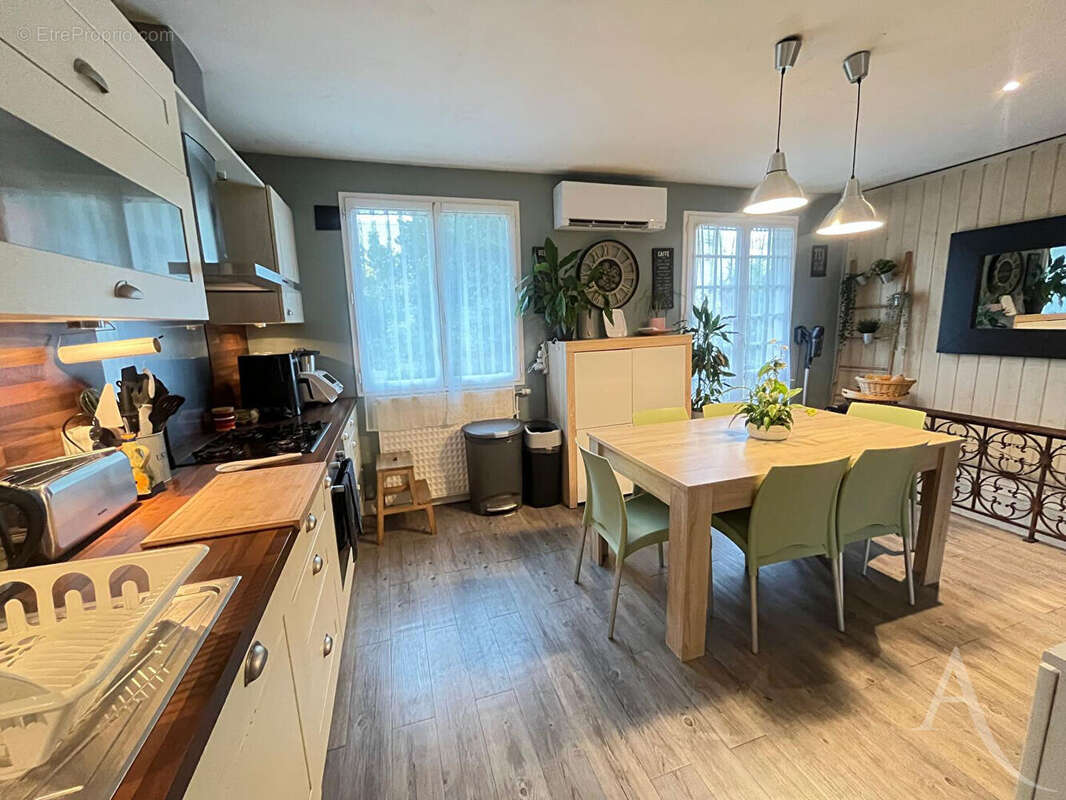 Maison à ROSNY-SOUS-BOIS