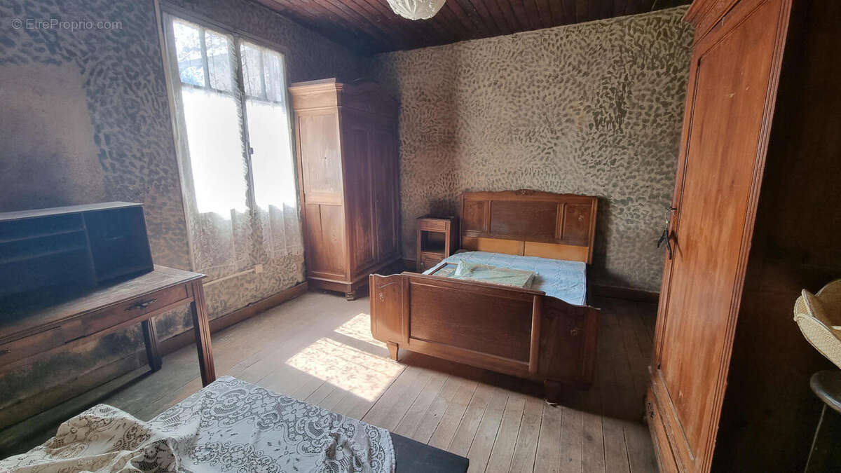 20250717_112109 - Maison à SAINT-MARTIAL-DE-VALETTE