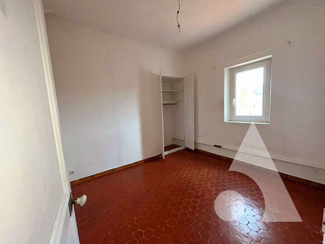 Appartement à SALERNES