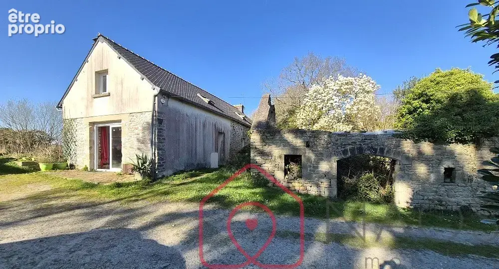 Maison à ROUDOUALLEC