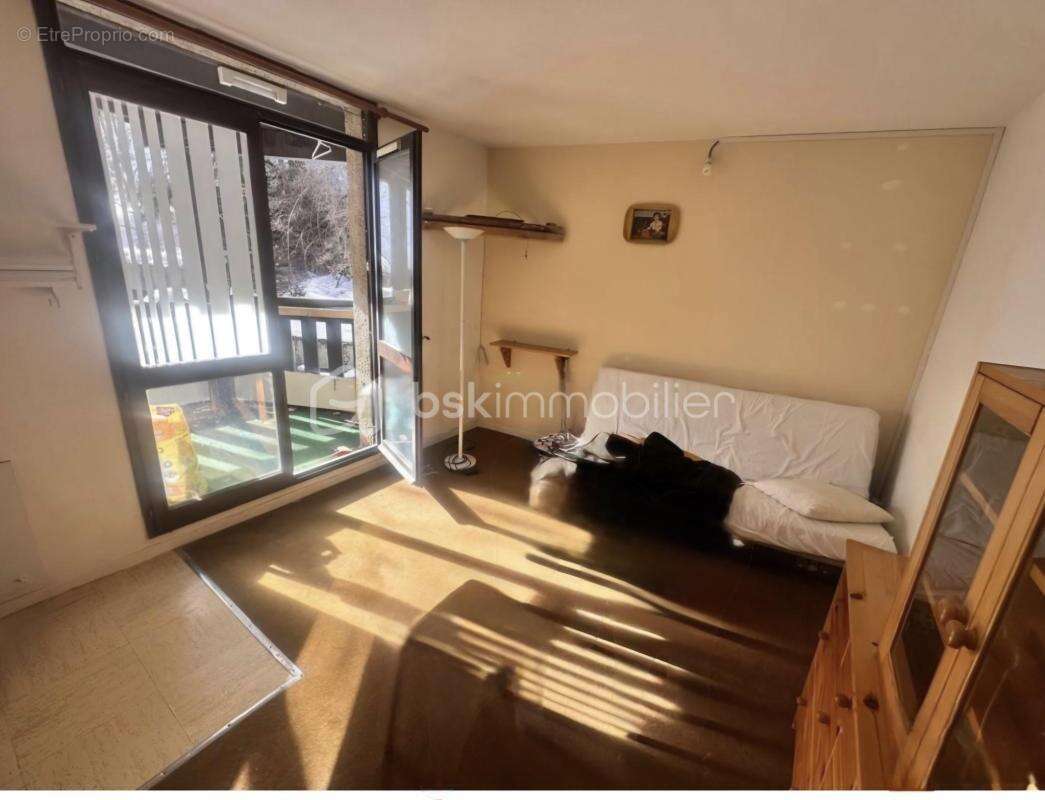 Appartement à UVERNET-FOURS