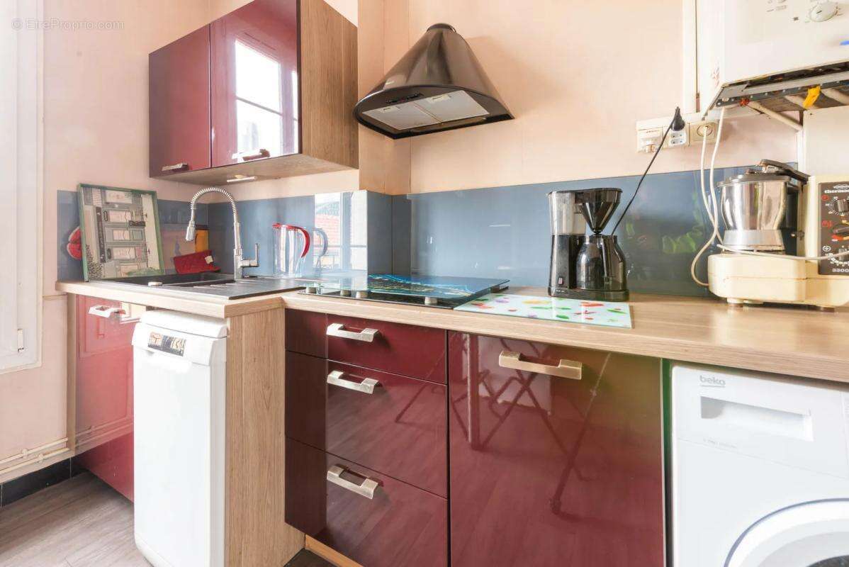 Appartement à COURBEVOIE